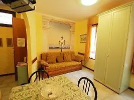 Locazione Turistica Isola Di San Pietro-1 דירה